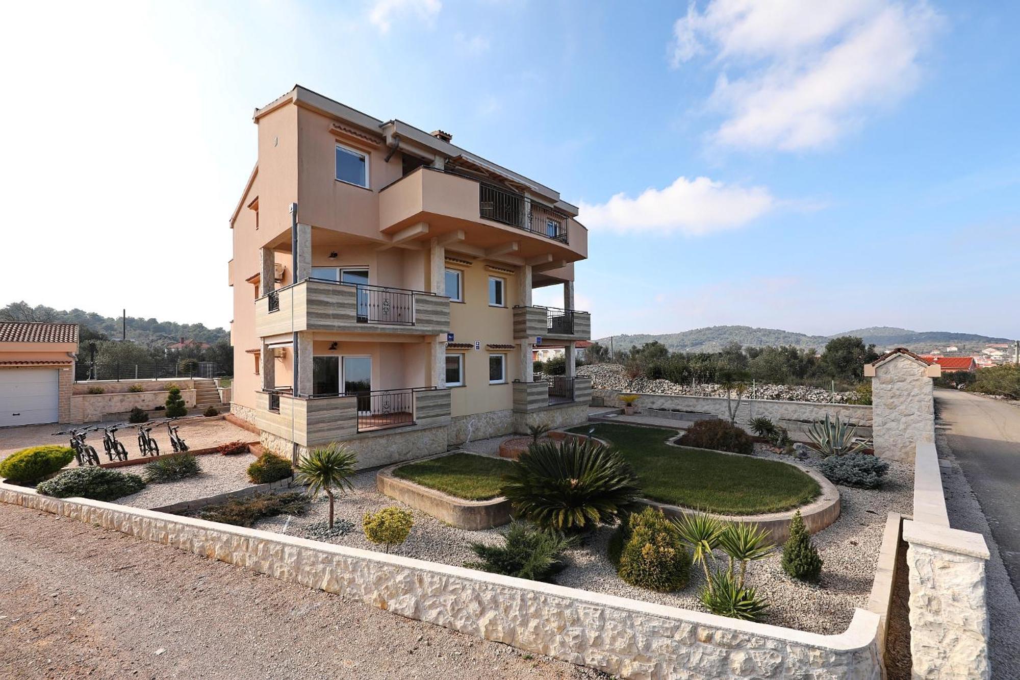 Apartman Sipina 3 쿠클리차 외부 사진