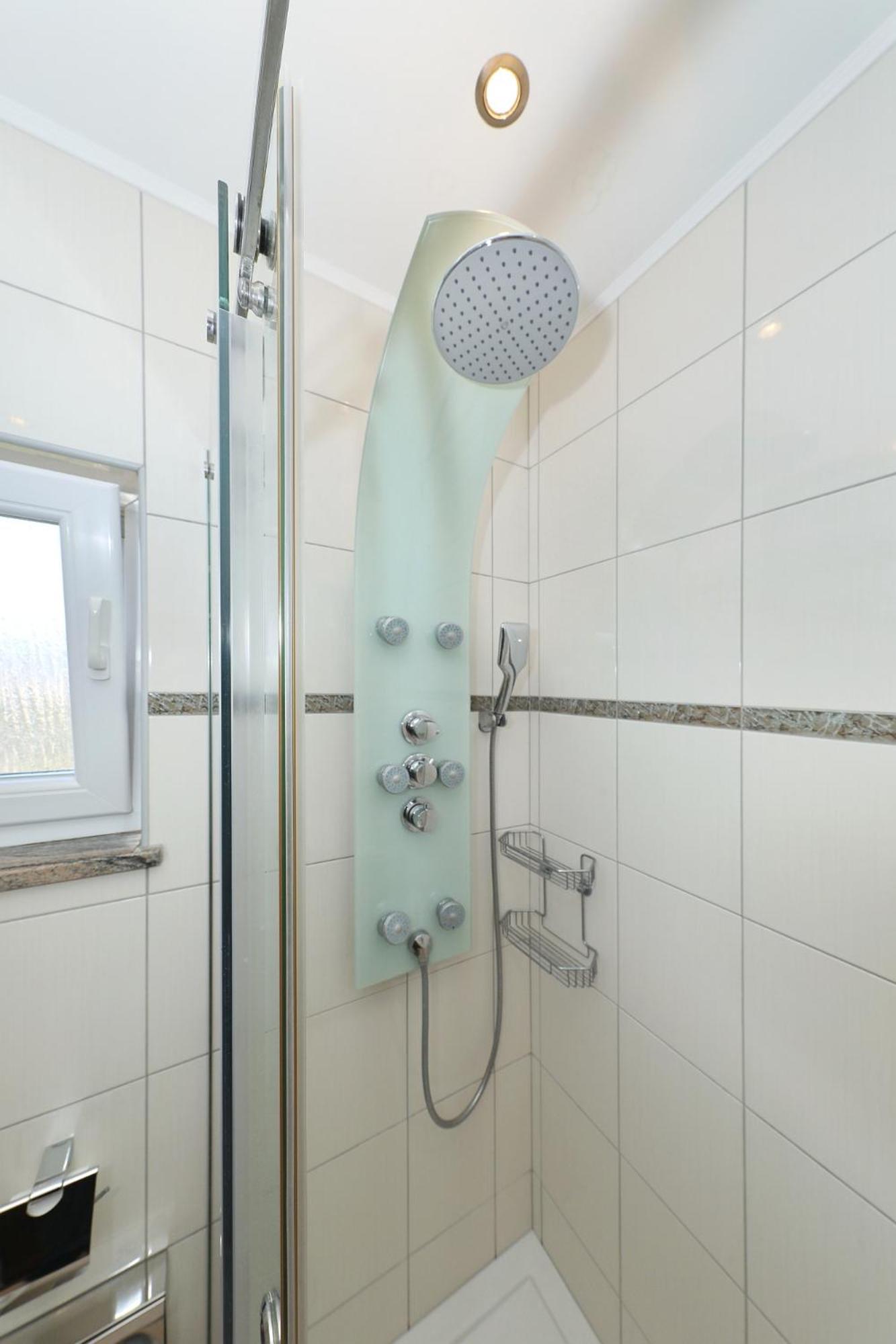 Apartman Sipina 3 쿠클리차 외부 사진